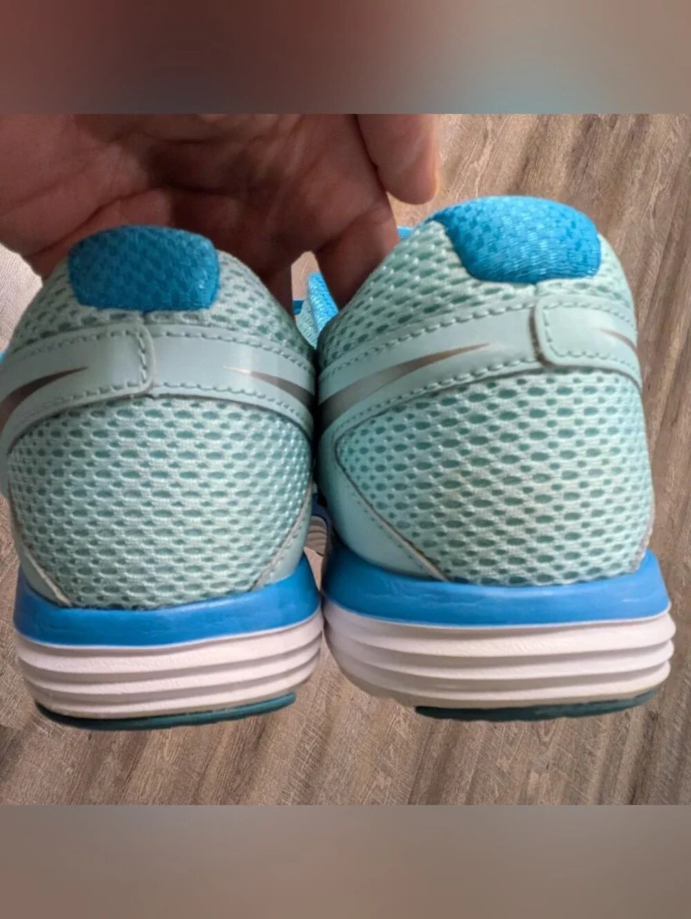 Nike Women's Light Aqua and Blue Dual Fusion Athletic Shoes